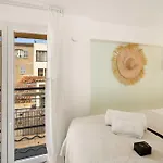 Magnificent - Ac- 2br- *