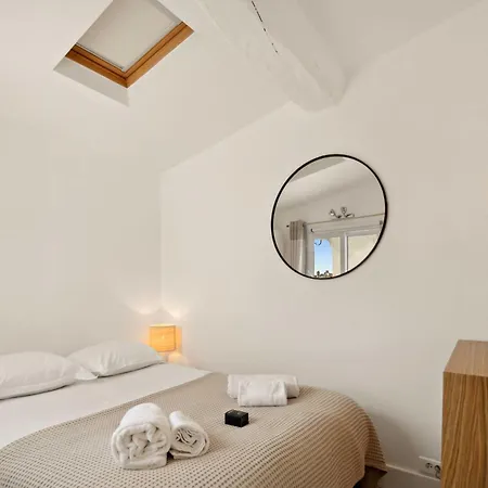 Magnificent - Ac- 2br- *